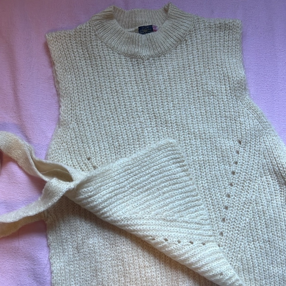Never worn - Picture 4 of 4